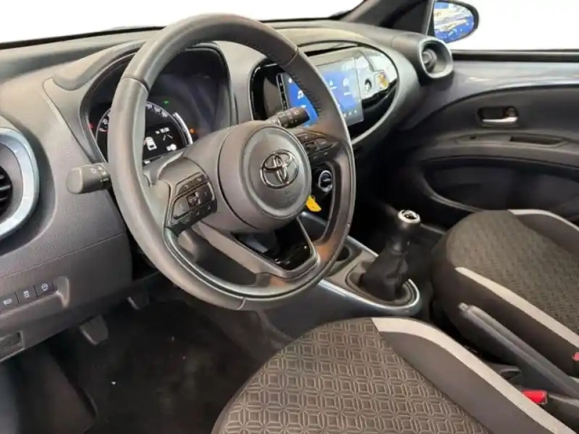 Toyota Aygo X 1.0 vvt-i 72ch design my24 — photo 14
