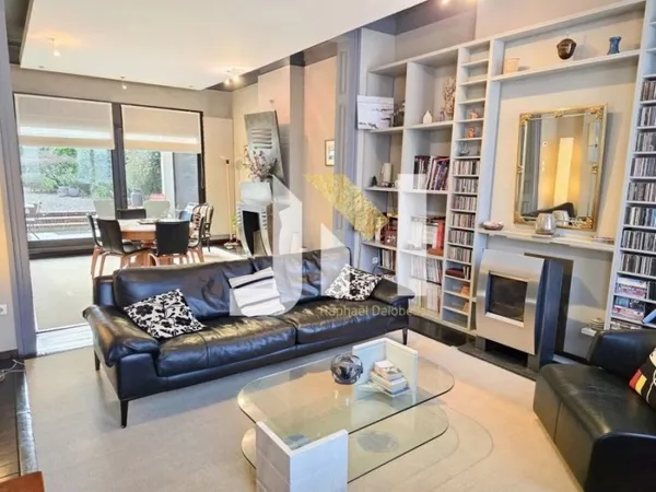 Maison 7 pièces 250 m²
