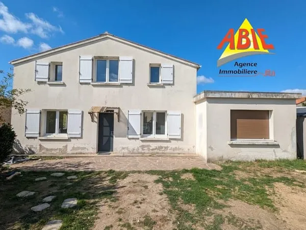 SECTEUR MAILLEZAIS MAISON 4 CHAMBRES+ STUDIO LOUE