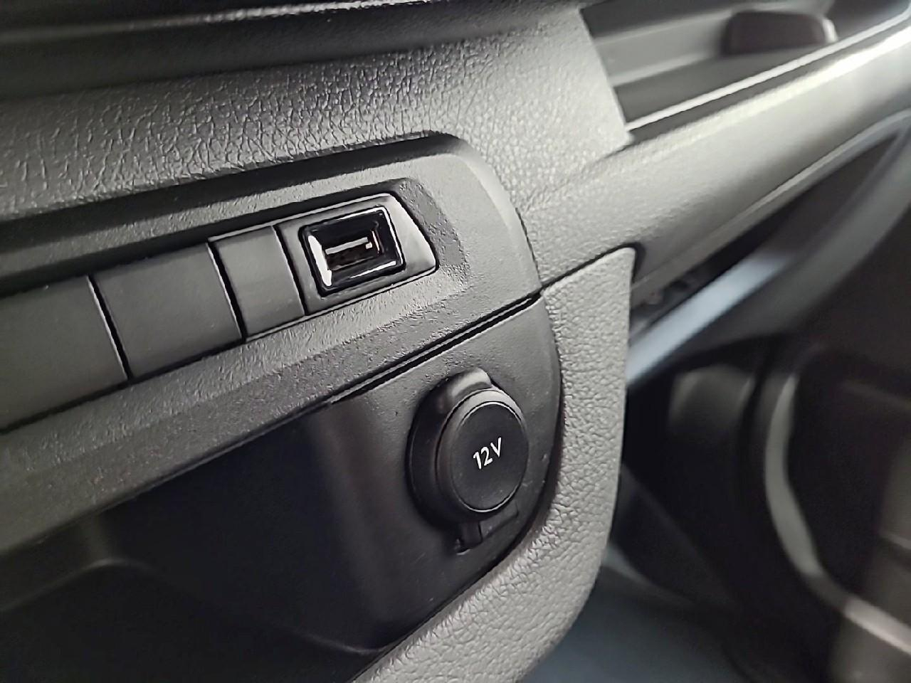 Citroën Jumpy cab approfondie xl bluehdi 120 bvm6 club 340 nm — photo 19