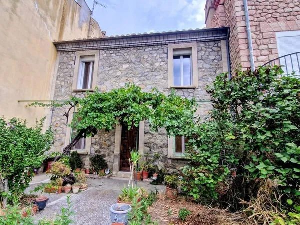 MAISON 2 FACES 4 CHAMBRES
