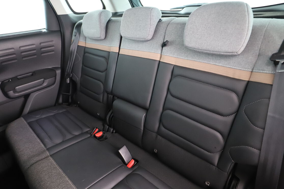 Citroen C3 Aircross 1.2 PureTech Shine Pack EAT6 — photo 13
