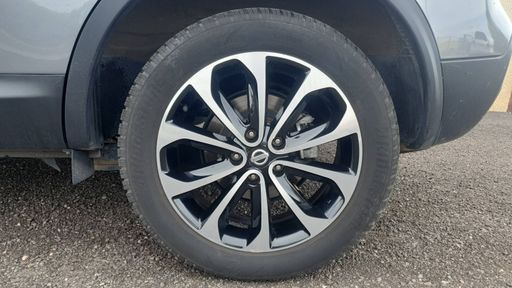 Nissan Qashqai 1.6 dCi 130 - N-Connecta – 2013 – 84139 km – Diesel – Boîte Manuelle — photo 23