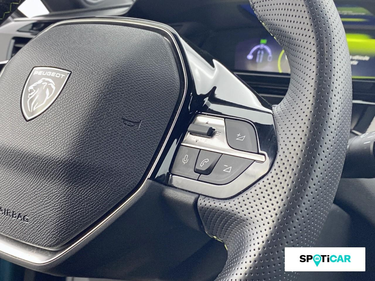 Peugeot 308 sw phev 180ch gt e-eat8 — photo 18