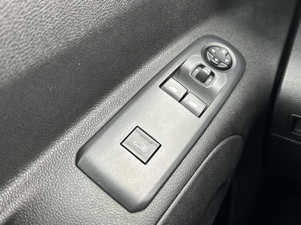 Citroën Berlingo van m 650 bluehdi 100 s&s bvm6 driver — photo 15