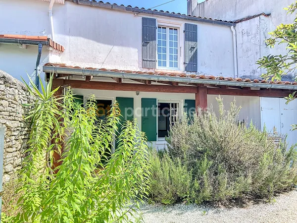 Charmante maison avec jardin clos et terrasse couverte