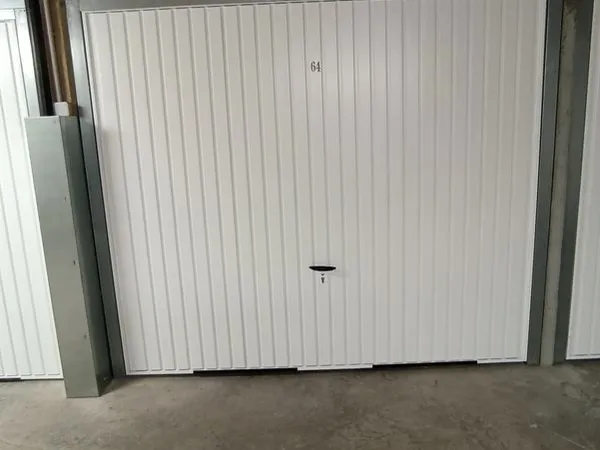 Garage fermé sous-sol - Écully Centre - Idéal Investisseur (Loué 80 - Potentiel 95)