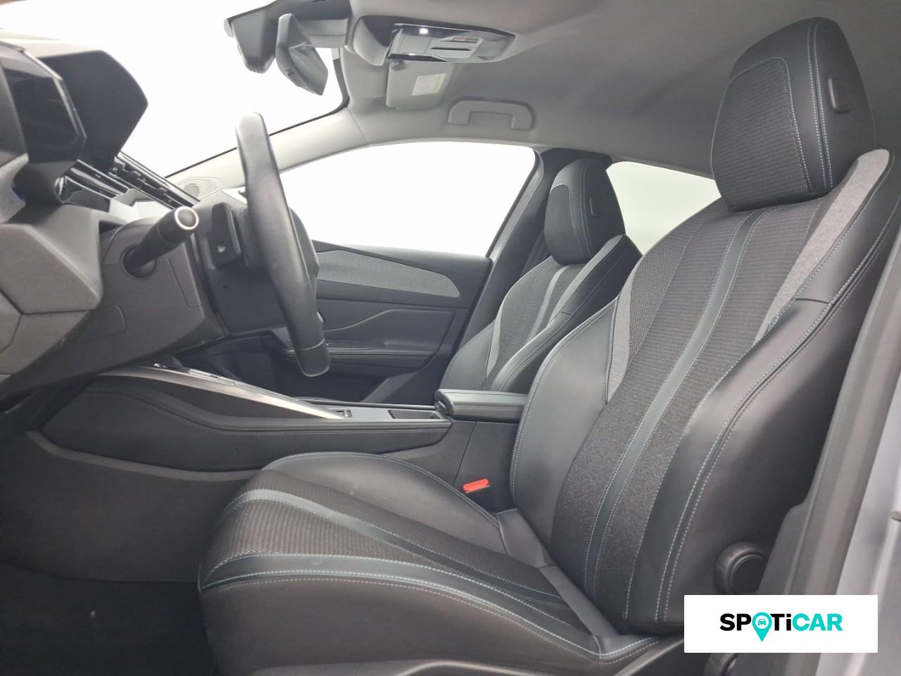 Peugeot 308 phev 180ch allure pack e-eat8 — photo 9
