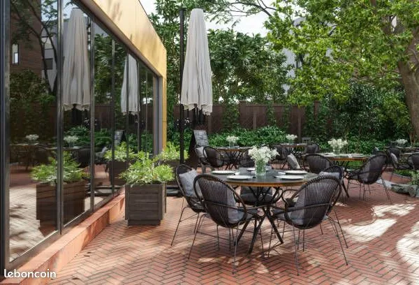 Fonds de commerce bar, restaurant 300 m²