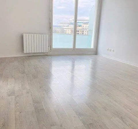 Studio 1 pièce 33 m²