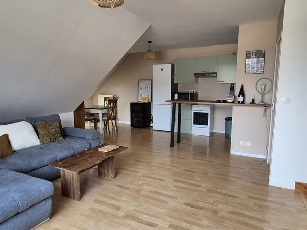 T3 Duplex Inversé meublé 65m2