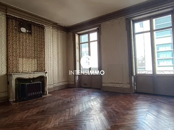 Appartement 3 pièces 121 m²