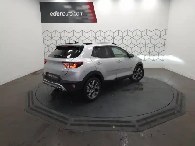 Kia Stonic 1.0 t-gdi 100 ch dct7 — photo 26