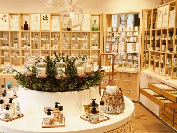 A vendre magasin de parfum senteurs cadeaux à Nice