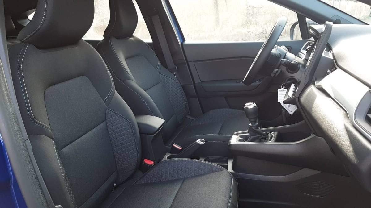 Renault Captur — photo 9