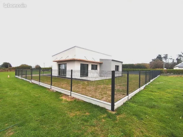 Location annuelle maison neuve entre Bourg et plage