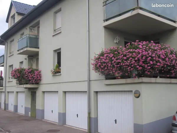 Appartement T3 50m2/63m2 + grand garage