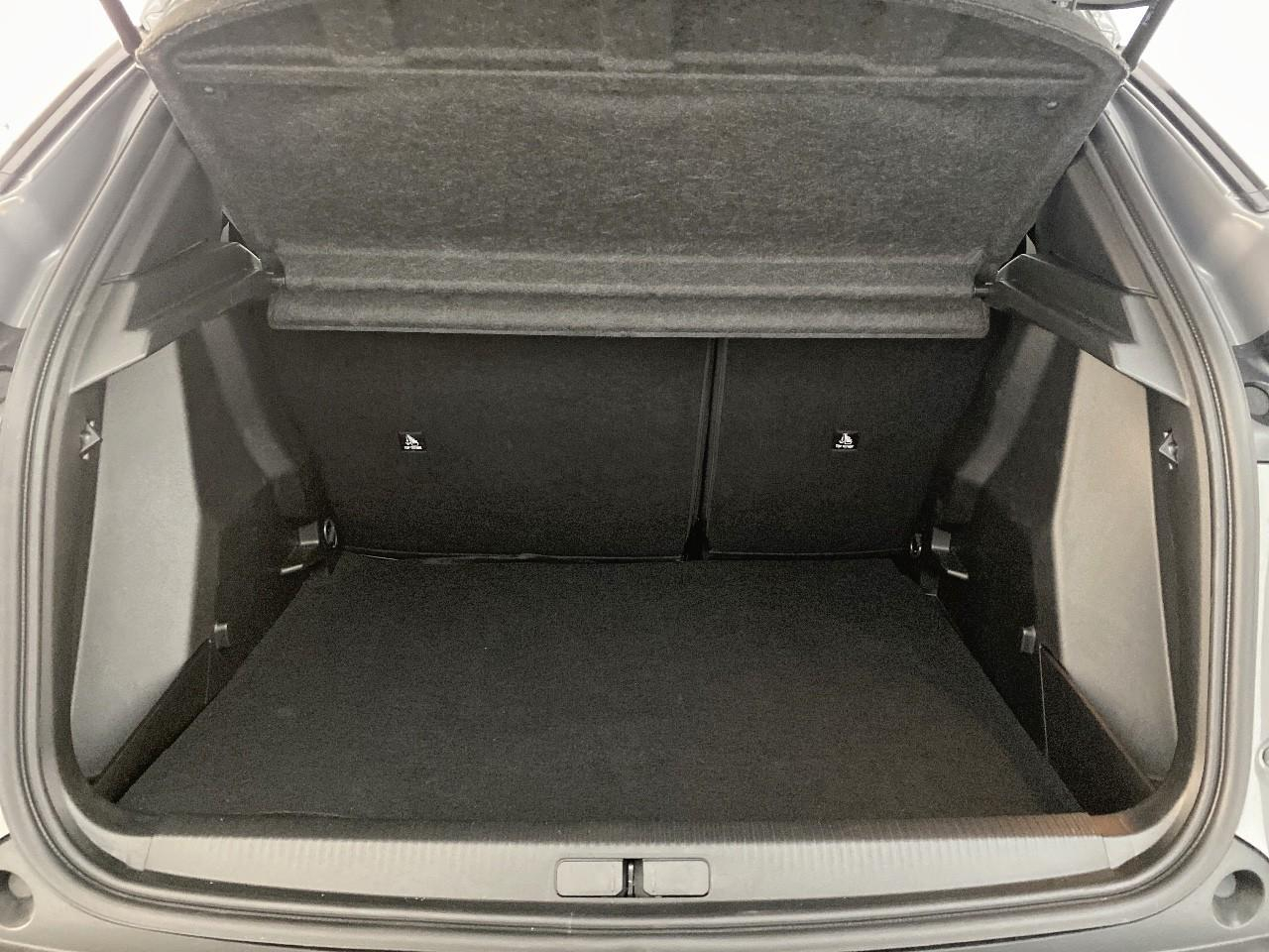 Peugeot 2008 hybrid 145 ch e-dcs6 allure — photo 6
