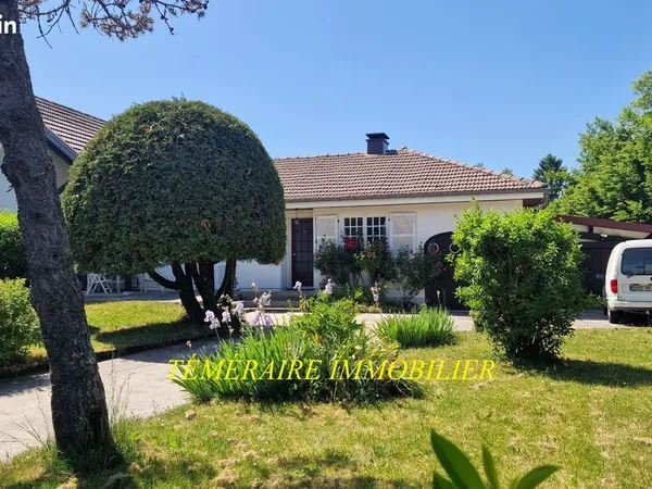 Maison 9 pièces 160 m²