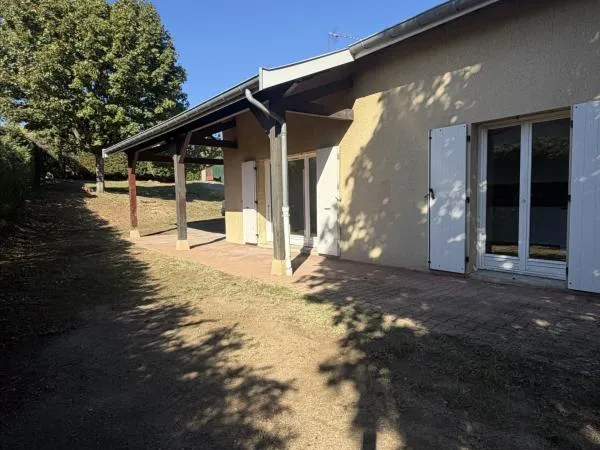 Maison de plain-pied de 94 m² avec jardin et garage
