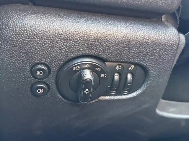 Mini Mini hatch 5 portes one 102 ch — photo 19