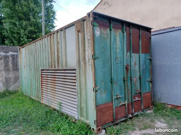 Garage, box, garde meuble, cave, atelier de 14 m² à louer