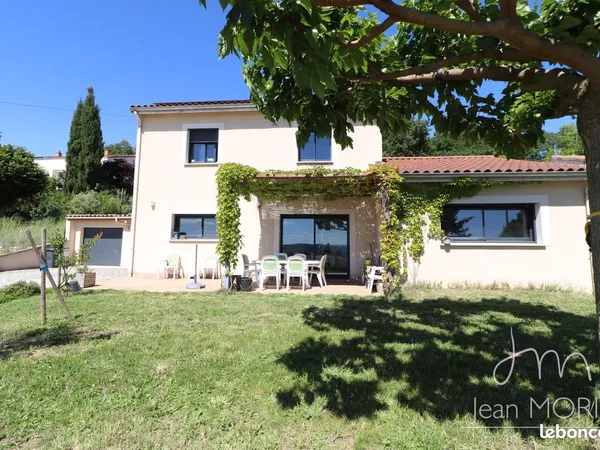 Maison 6 pièces 130 m²
