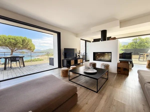 VILLA AVEC PISCINE - PLAGE À PIED - MARE E SOLE