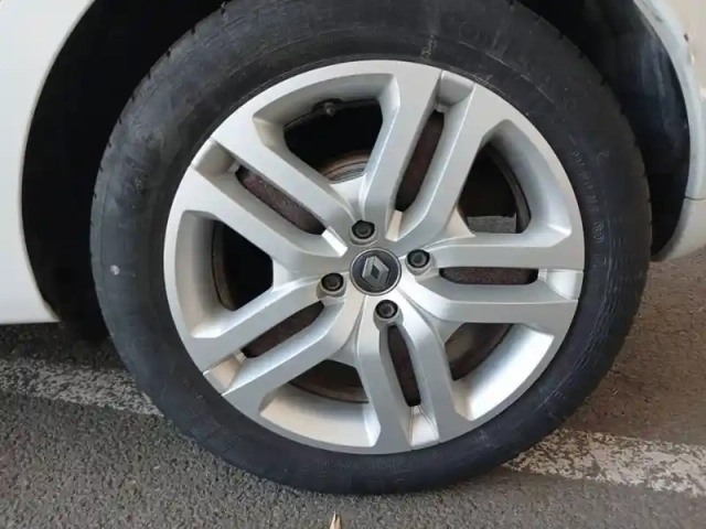 Renault Clio tce 75 - 19 — photo 13