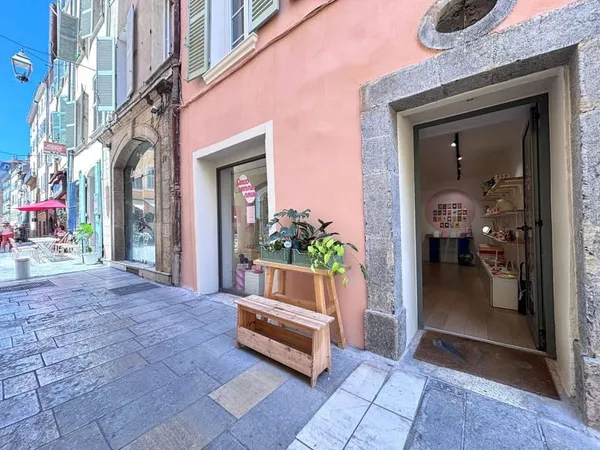 Local commercial 32 m²