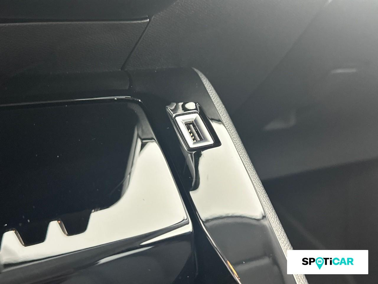Peugeot 208 1.2 puretech 100ch s&s allure — photo 17