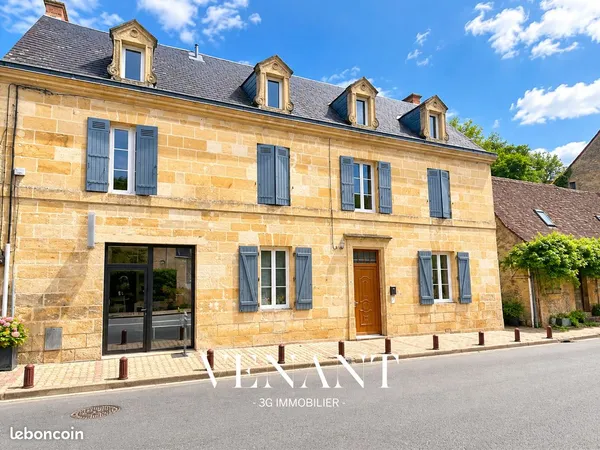 Sarlat et Domme | Maison d'hôtes avec fonds de commerce | Vallée de la Dordogne
