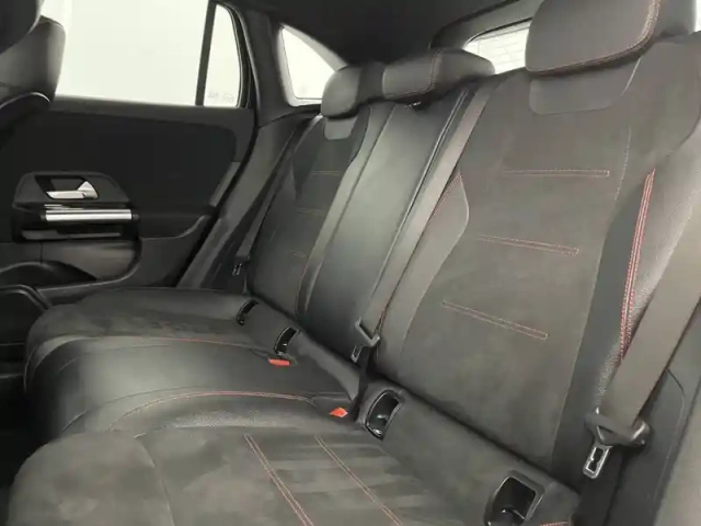 Mercedes Gla 250 e 8g-dct — photo 16