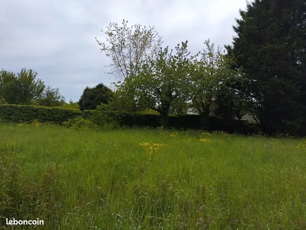 Bien immobilier à vendre idéal investisseur projet de rénovation Prix: 27000 euros