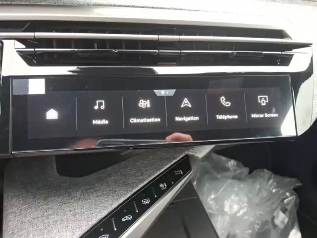Peugeot 3008 plug-in hybrid 195 e-dcs7 — photo 69