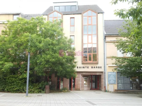 Bureau 5 pièces 129 m²