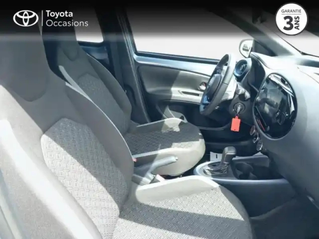 Toyota Aygo X 1.0 vvt-i 72ch design s-cvt my24 — photo 6