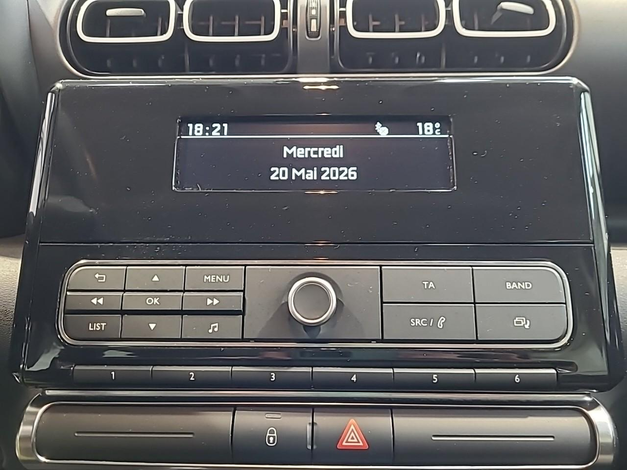 Citroën C3 Aircross puretech 110 s&s bvm6 live — photo 11