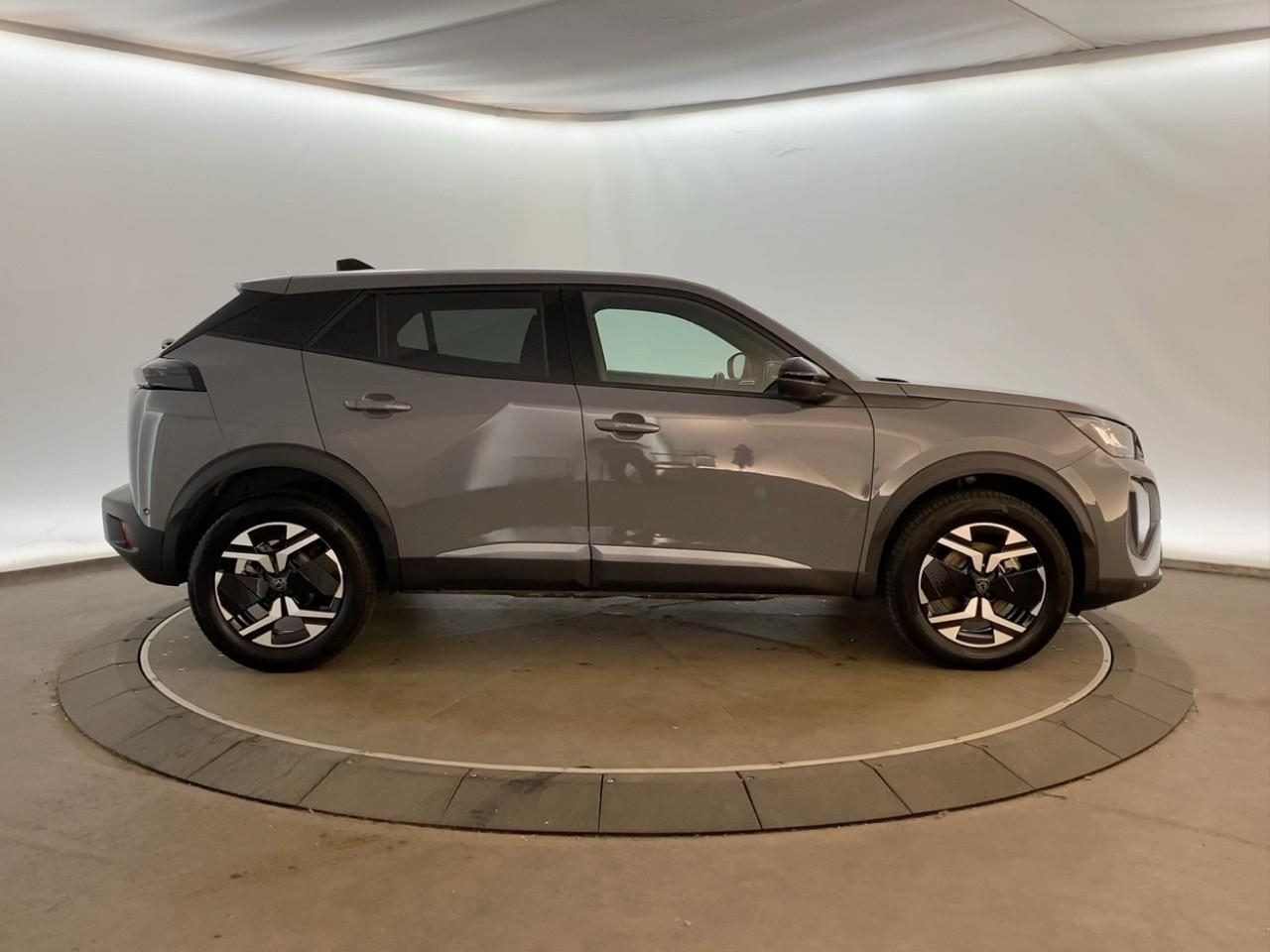 Peugeot 2008 hybrid 145 ch e-dcs6 allure — photo 4