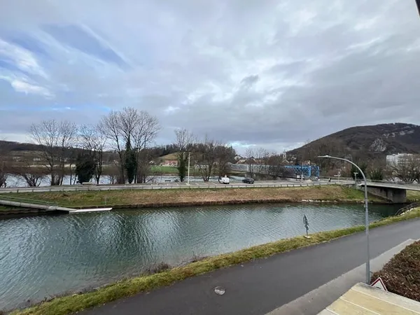 IMMEUBLE 750 m2 - TERRASSE - PARKING PRIVÉ