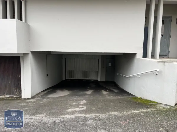 Parking 12 m²