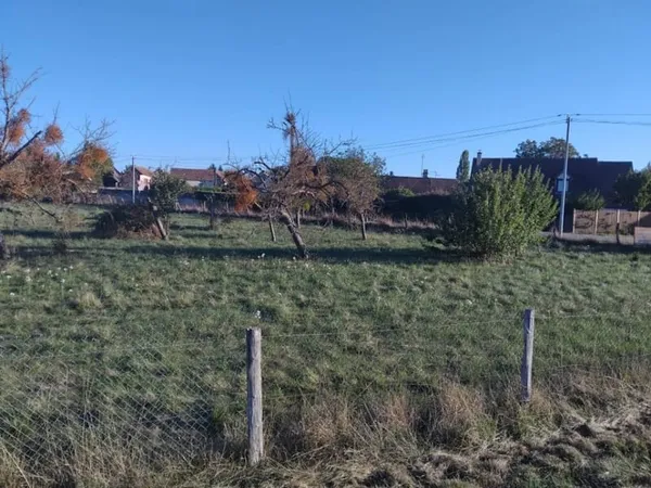 Terrain 733 m²