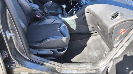 Peugeot 308 GTI 1.6 THP 200 - N/A – 2010 – 106380 km – Essence – Boîte Manuelle — photo 15