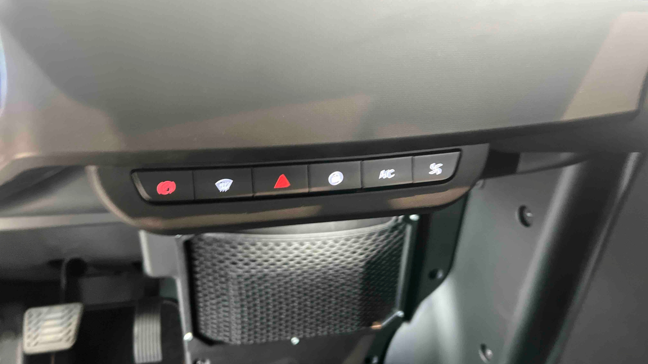 Nissan S04 NANOCAR L6 5.6 KWH 1 BATTERIE PREMIUM 2 PLACE — photo 15