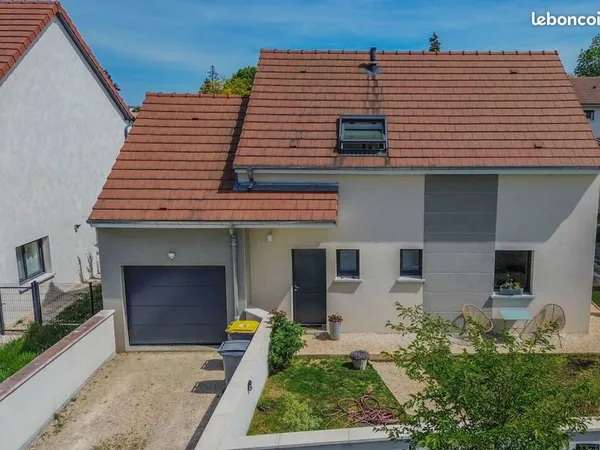 Maison à louer à IS-SUR-TILLE