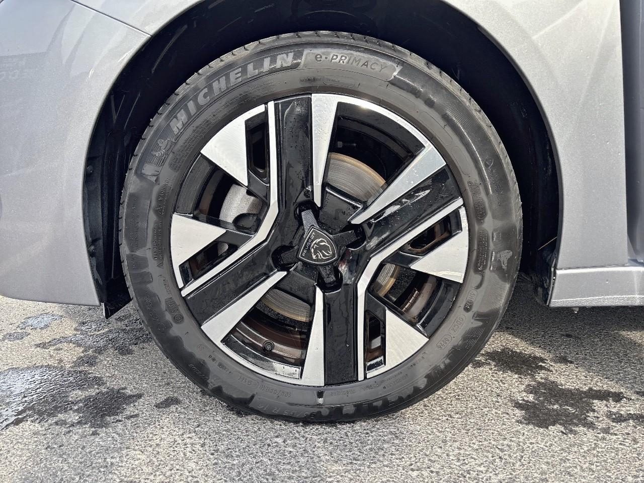 Peugeot 208 1.2 hybrid 110ch allure e-dcs6 — photo 11