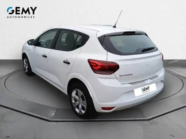 Dacia Sandero sce 65 — photo 7