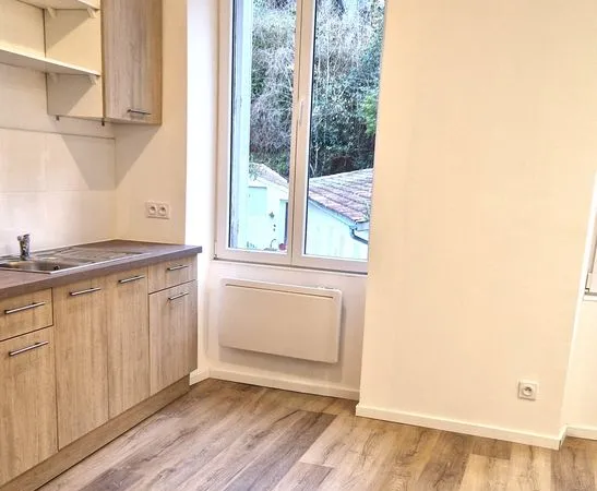 APPARTEMENT T2 centre lourdes 44 m2