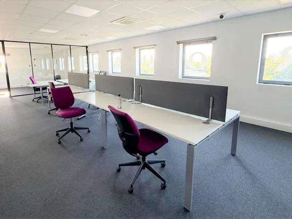 Bureaux climatisés 145m² à vendre à Tresses