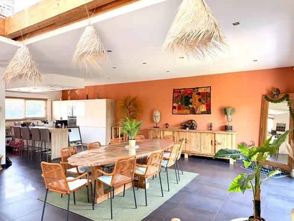 Maison 5 pièces 180 m²
